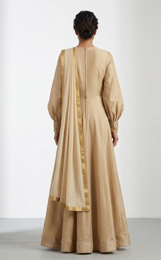 dress back