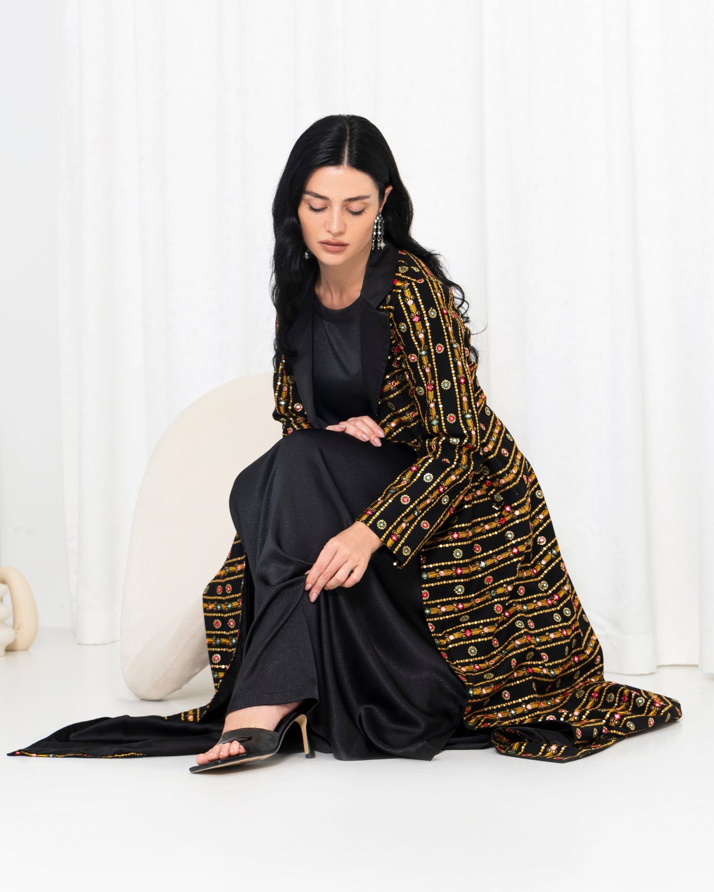 Aswad Zahab Abaya - fashion by shehna